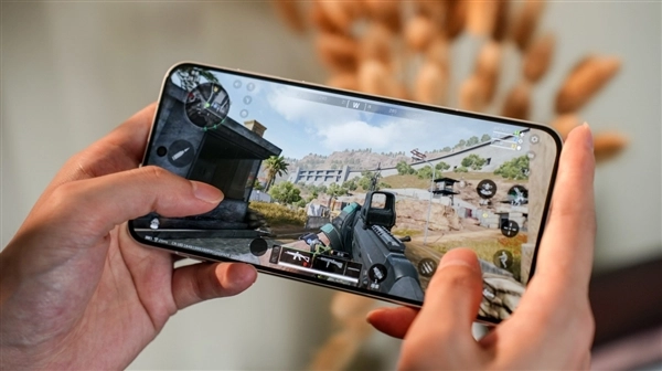 一加Ace6的屏幕表现：在同价位中绝对是佼佼者