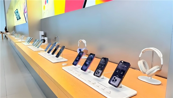 中国成唯一萎缩市场苹果份额再失谁在瓜分其地盘