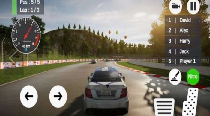 瓦尔泽亚赛车游戏