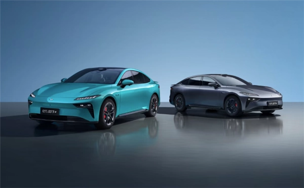 东风奕派eπ007+正式上市，13.99万起售，激光雷达辅助驾驶服务终身免费