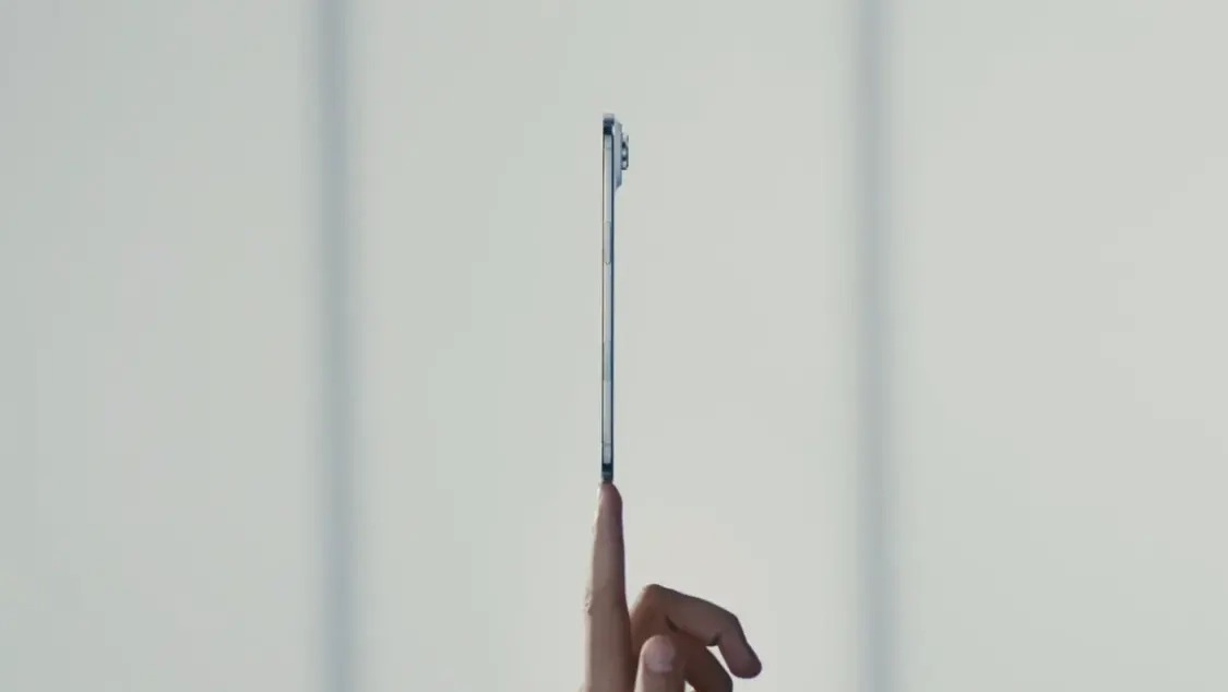 因销量不佳，有消息显示苹果明年不会推出新款iPhoneAir。