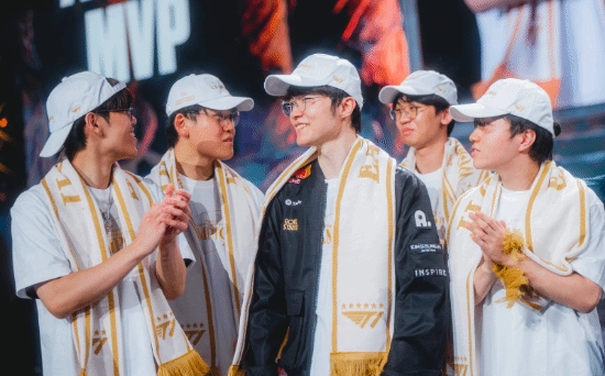 Faker回应被中国媒体称作“韩国五大国宝”之一：这其中存在运气因素