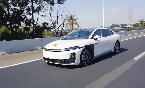 广汽携手华为共同打造的新车，在全国范围内率先获得时速120公里L3级高速测试牌照