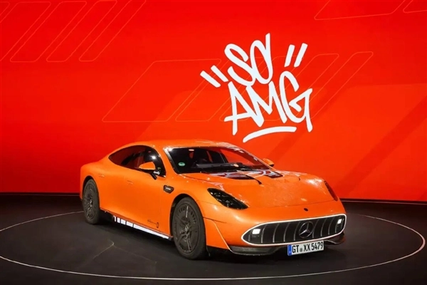 奔驰举办的电动车发布会，弥漫着汽油的味道