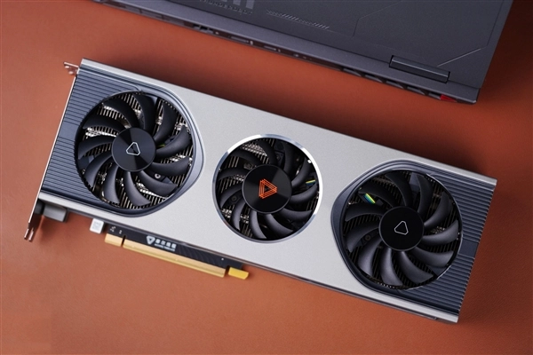 摩尔线程就GPU架构是否自主研发一事作出回应：采取开放合作与自主研发相结合的模式