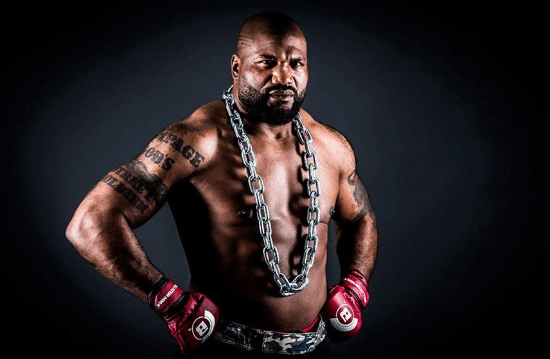 前UFC冠军透露：直播仅8个月，收入远超格斗20年所得