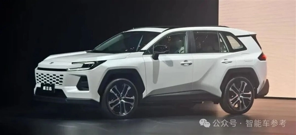 丰田的旗舰车型，搭载了华为的车机系统