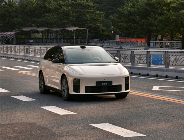 理想i6欣旺达电池版提车周期大幅缩短，还额外赠送延保，你会选这款吗？