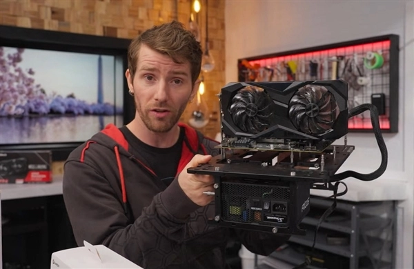 GabeCube的定价是700美元吗？