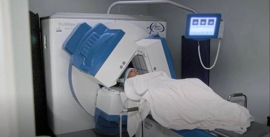 卡戴珊的脑部活动处于较低水平，脑部存在几片空白区域