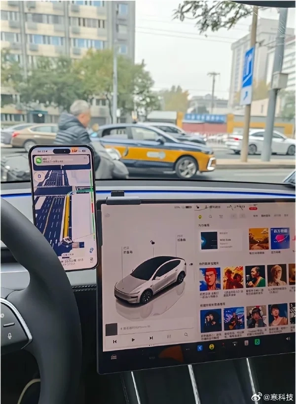 为啥不少特斯拉车主偏爱手机导航？博主揭秘：没购买每月9.9元的流量包