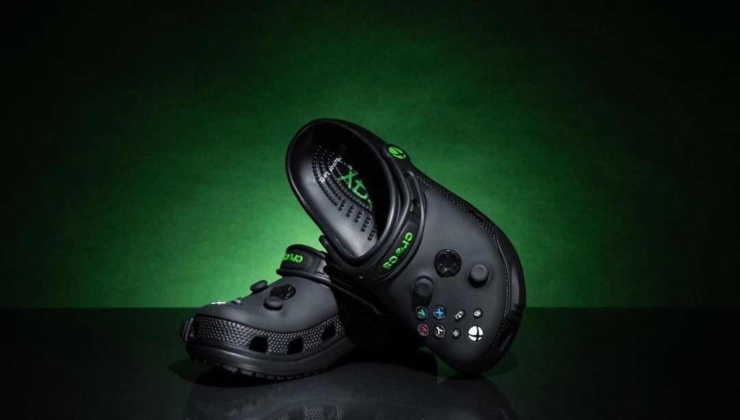 微软与Crocs合作推出Xbox主题“洞洞鞋”定价80美元