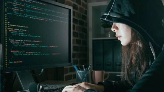 破解女皇发表公开信支持D加密，痛斥盗版社群忘恩负义