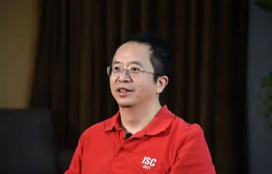 周鸿祎表示豆包手机将冲垮大厂护城河，美团与淘宝的高管或许需要连夜开会应对