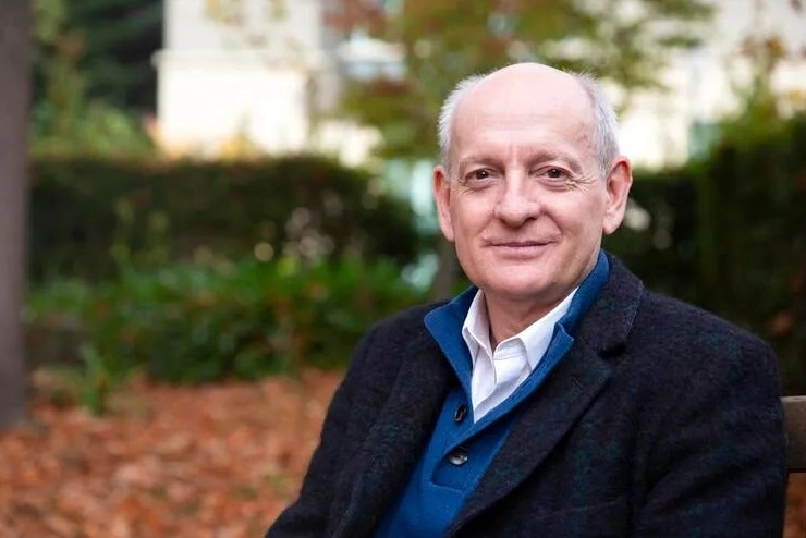 AI领域专家：当人工智能全面超过人类时，人类或许会落得和大猩猩相似的下场