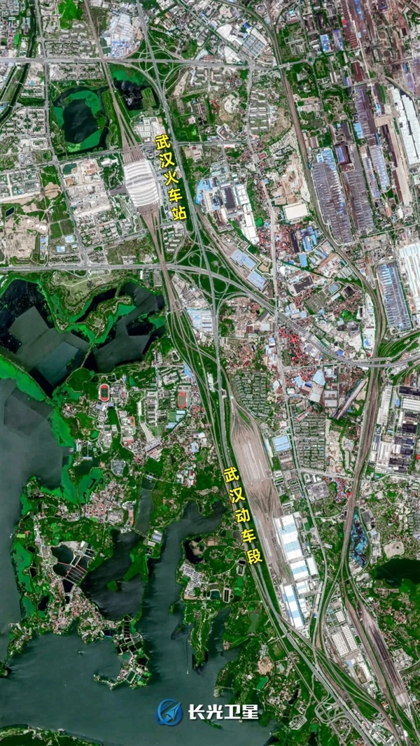 卫星视角下中国规模最大的高铁车库！堪称“陆地航母”