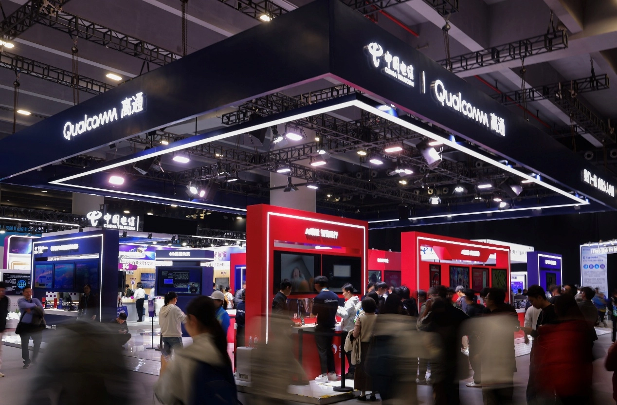 2025数智科技生态大会成功召开，高通携手合作伙伴展示了诸多终端侧AI的创新应用体验