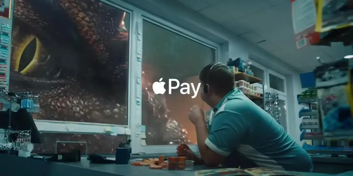 苹果ApplePay推出新视频，以“生死支付”为主题，展现恐龙追击下的零等待支付体验