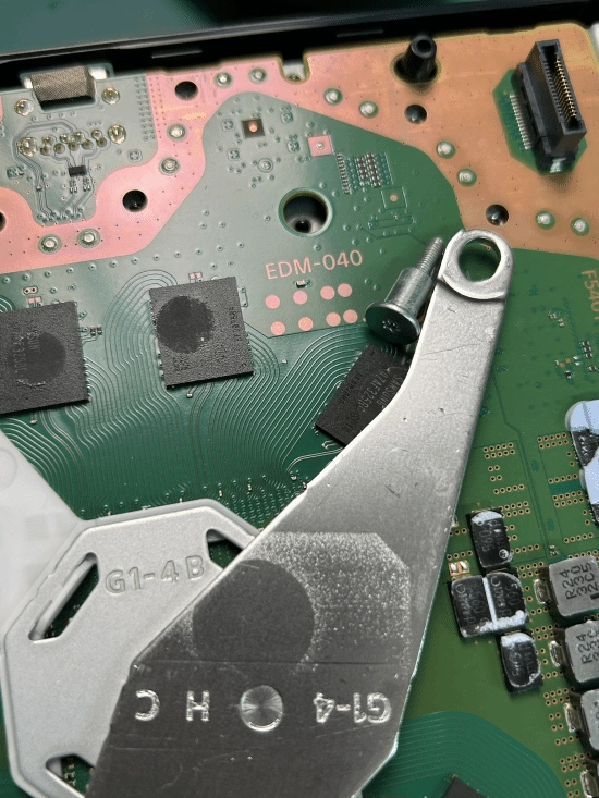 注意了！专业人士提醒，每一台PS5都可能面临液金老化的问题！