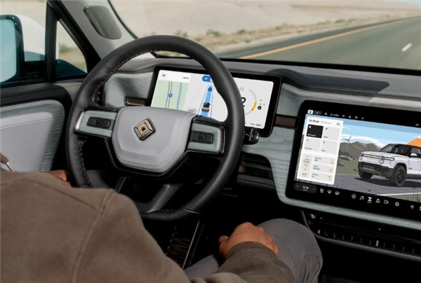 特斯拉的强劲对手Rivian正自主研发AI芯片，打算在未来推出的车型里替换掉英伟达的产品