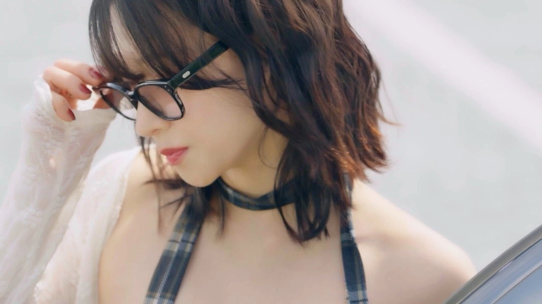 真人互动影游《嘘，美女拍摄中》正式发售，首发定价60元