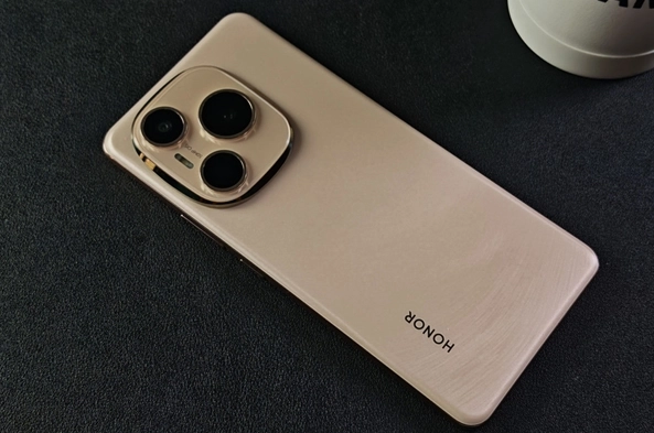 荣耀WIN系列即将全球首发10000mAh大电池，助你彻底摆脱续航焦虑