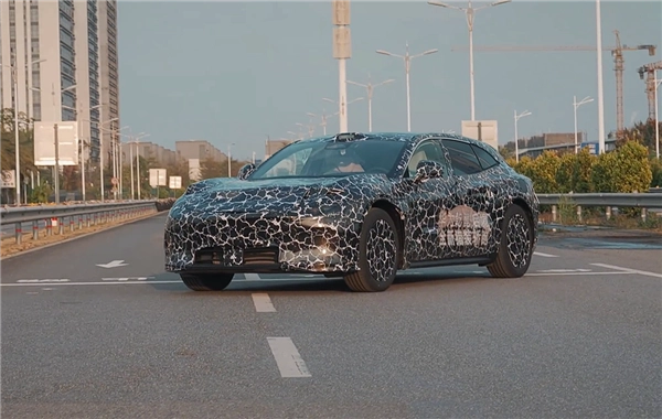 广汽华为联合打造的“启境”首车开启预热：主打豪华猎装风格，宣称具备“三个百万”优势