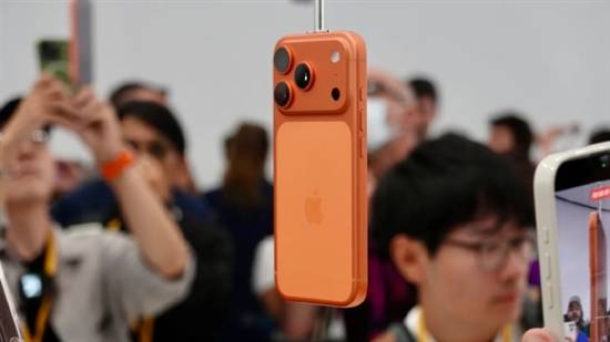 iPhone17表现炸裂！苹果手机热度不减：11月国内销量同比翻倍