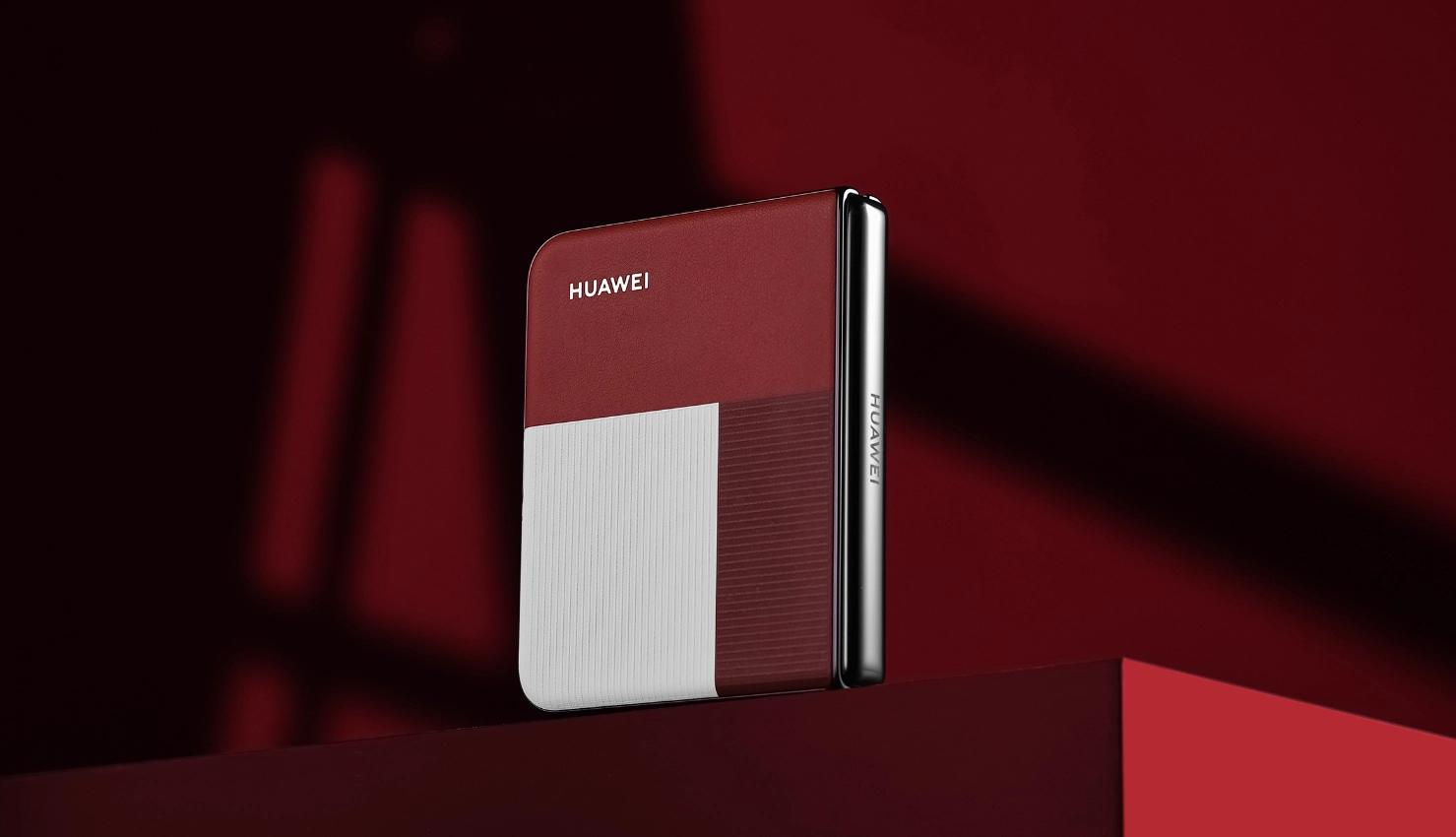 想送出让人走心的新年“夸夸礼”？华为PuraX帮你轻松拿捏跨年仪式感