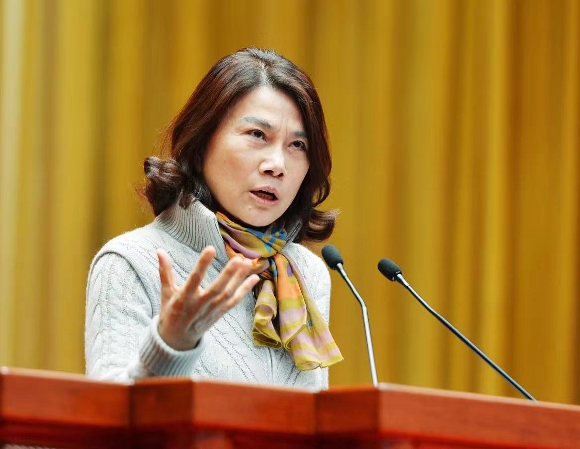 董明珠怒批铝代铜乱象：这不是降成本，而是坑害消费者！原本一年5000电费直接翻倍成1万
