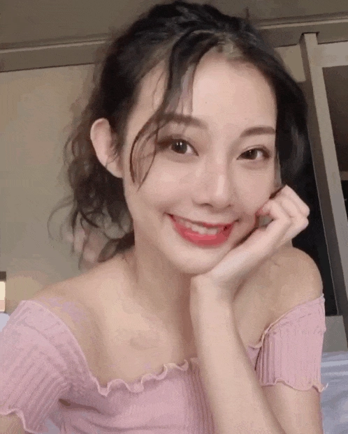 你一个NPC捂什么嘴啊上路可是很危险的动图
