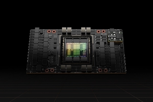 8卡售价150万NVIDIA黄仁勋就H200出口事宜回应：已提交许可申请目前等待批准