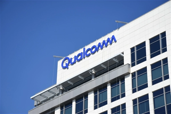 高通和谷歌联合宣布扩大为期十年的合作，聚焦推动汽车与出行场景的AI化进程