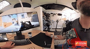 真正的人形外挂！博主将外挂植入手臂用电流控制肌肉