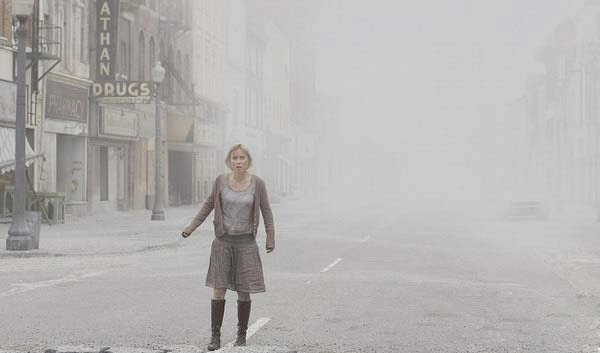 北京城笼罩"寂静岭"般氛围气象台发布霾橙色预警