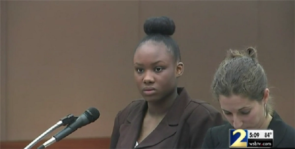 美少女为抢夺一台索尼PS4游戏机而杀害机主