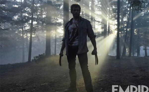 《金刚狼3》电影官方片段曝光狼叔徒手掰断机枪，干脆利落超霸气！