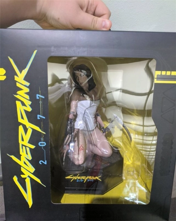 一掷千金也难寻！《赛博朋克2077》免费雕像竟被炒到3218元高价