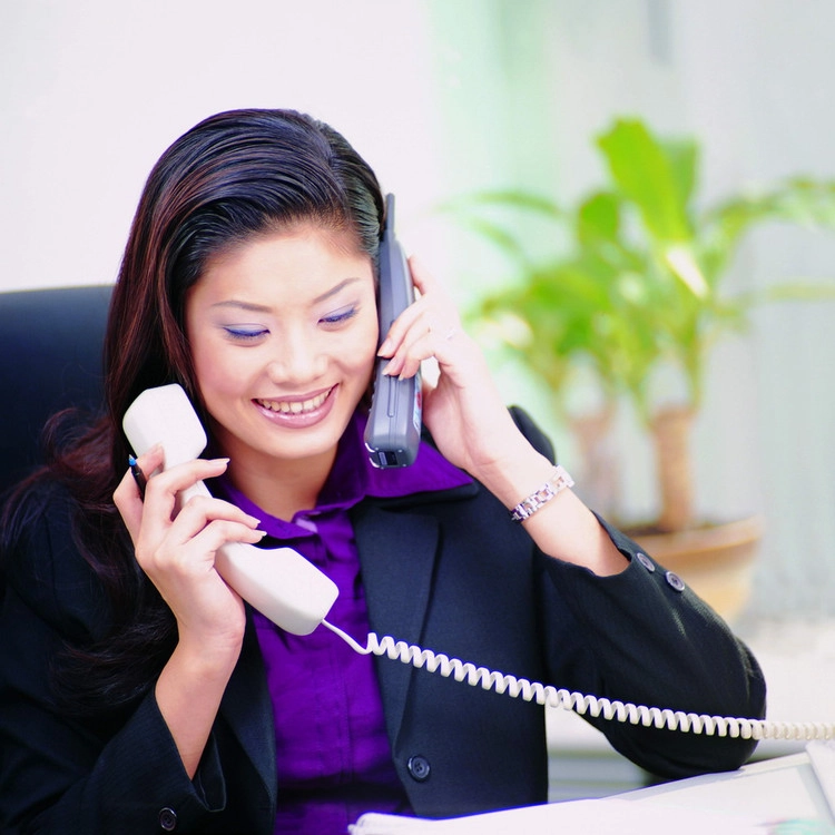 经常使用手机进行通话，可能会诱发“突发性耳聋”