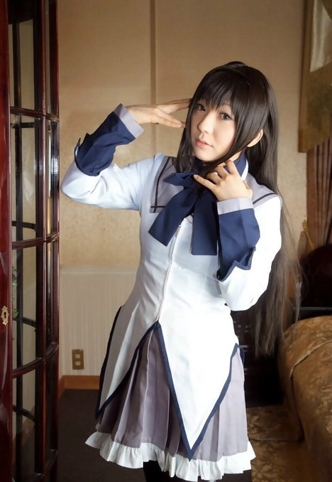 《魔法少女小圆》晓美焰COS引发无限遐想