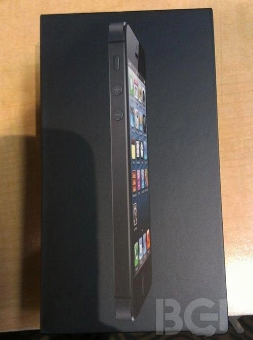 图文回顾：全球首个iPhone5开箱视频，依旧震撼人心有没有？