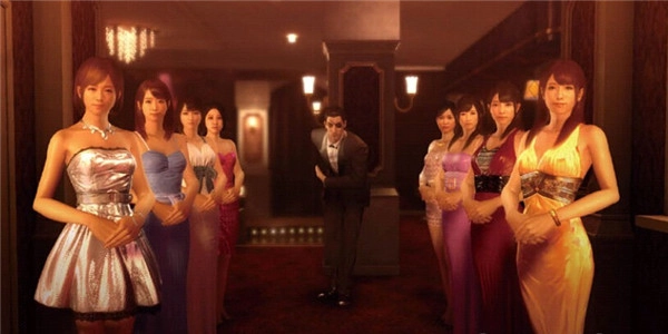 《如龙》日本年度女优原型与游戏截图对比