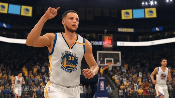 《NBALive18》这款游戏值得入手吗？试玩后的真实体验分享