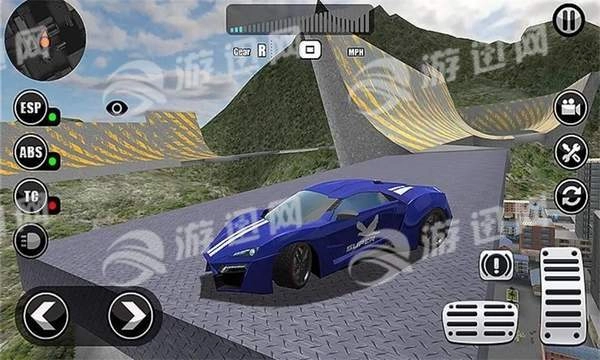 巅峰赛车游戏