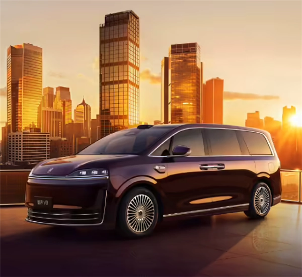赵长江宣布2030年达成百万销量目标本年度计划推出V9旗舰MPV与大型SUV