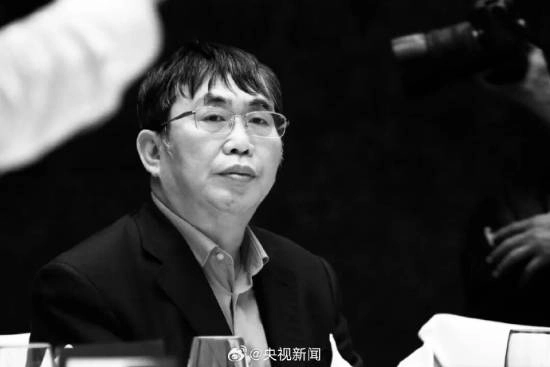 “棋圣”聂卫平先生于昨晚在北京逝世，终年七十四岁。
