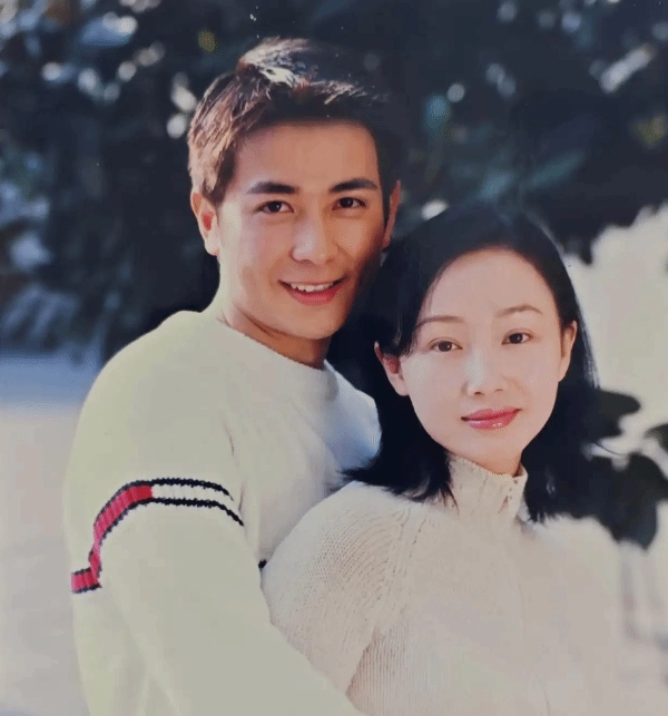 汪海林透露保剑锋曾遭前妻黄慧颐刺伤，起因是未接听对方电话