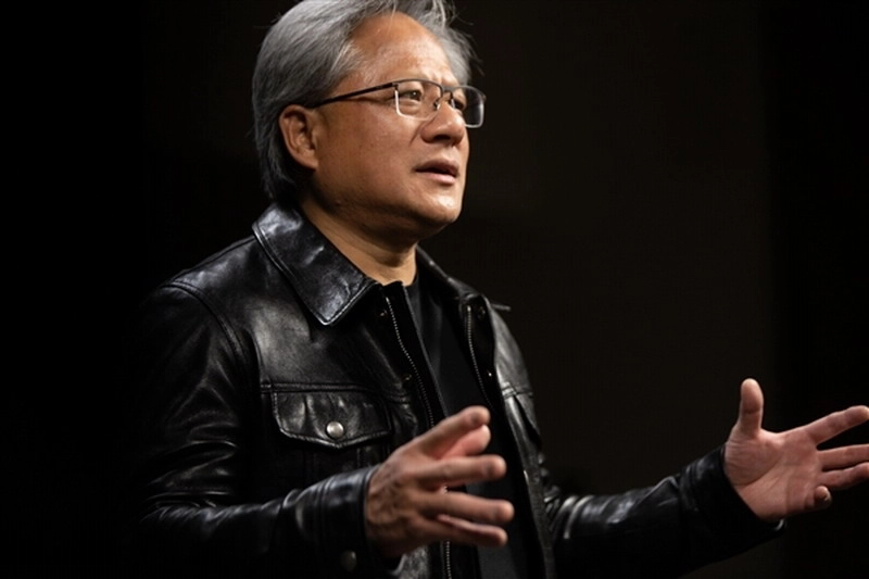 AI并非无所不能黄仁勋否认神AI：还没人创造出来