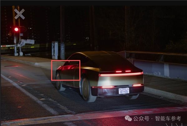 连后视镜都舍弃了！特斯拉Robotaxi路测画面曝光新添摄像头清洁装置