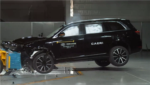 为避免消费者沦为“小白鼠”，工信部新出台的规定将对车企压缩开发周期的行为进行严格管控